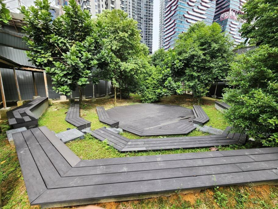 Sunflower/4r3b/klcc/1550sf/bacony/newcondo/bathtub Pangsapuri Kuala Lumpur