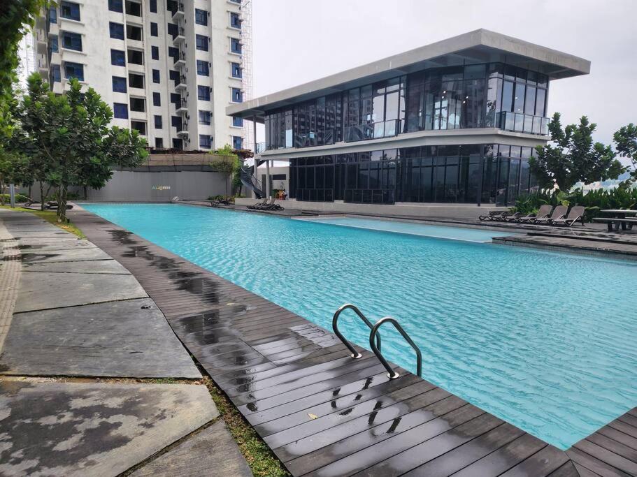 Pangsapuri Sunflower/4r3b/klcc/1550sf/bacony/newcondo/bathtub *