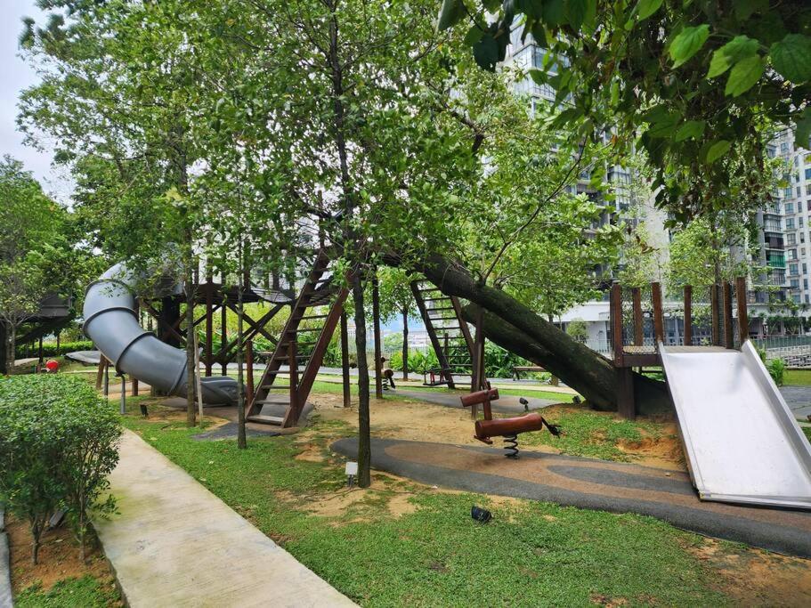 Sunflower/4r3b/klcc/1550sf/bacony/newcondo/bathtub Pangsapuri *