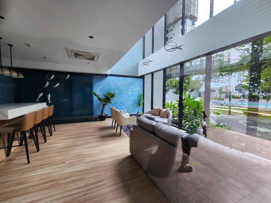 Sunflower/4r3b/klcc/1550sf/bacony/newcondo/bathtub Kuala Lumpur