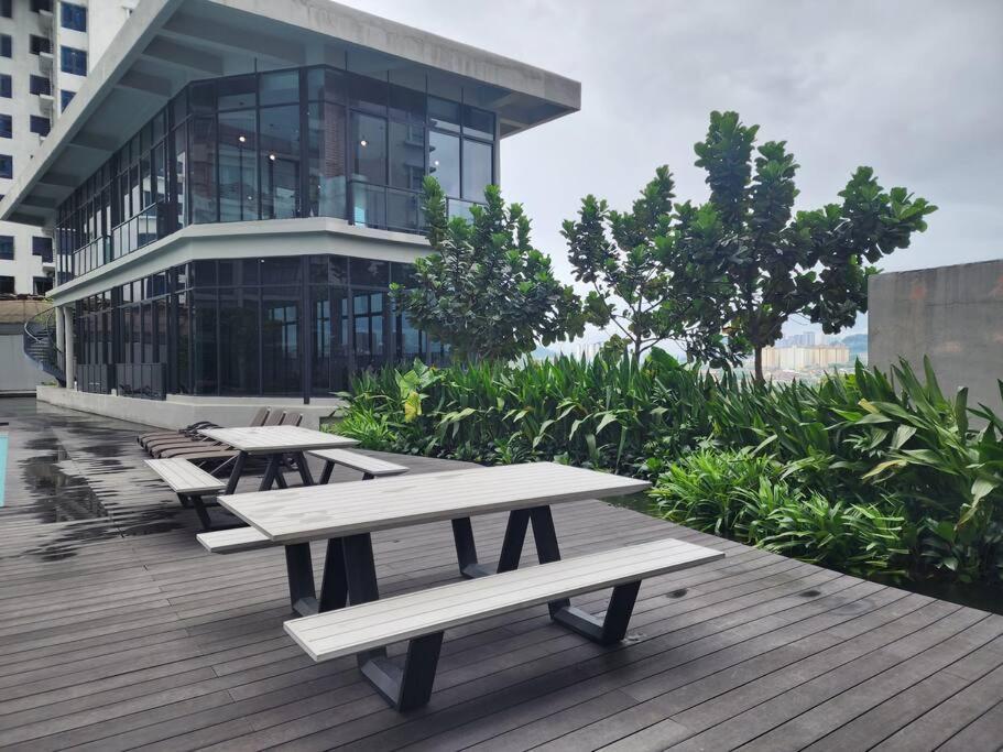 Sunflower/4r3b/klcc/1550sf/bacony/newcondo/bathtub Kuala Lumpur